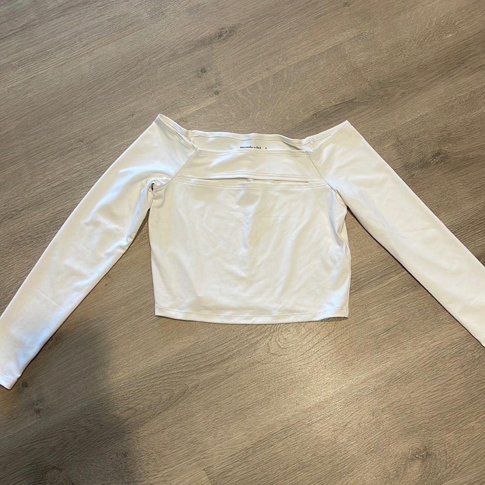 EUC Abercrombie & Fitch crop top